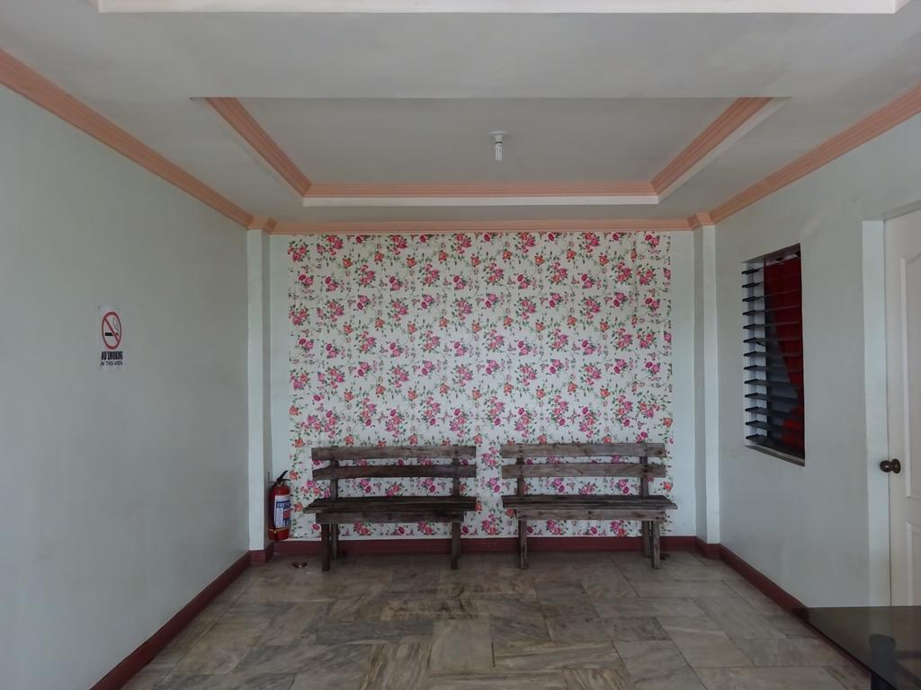 Pe're Aristo pensión Mandaue Exterior foto