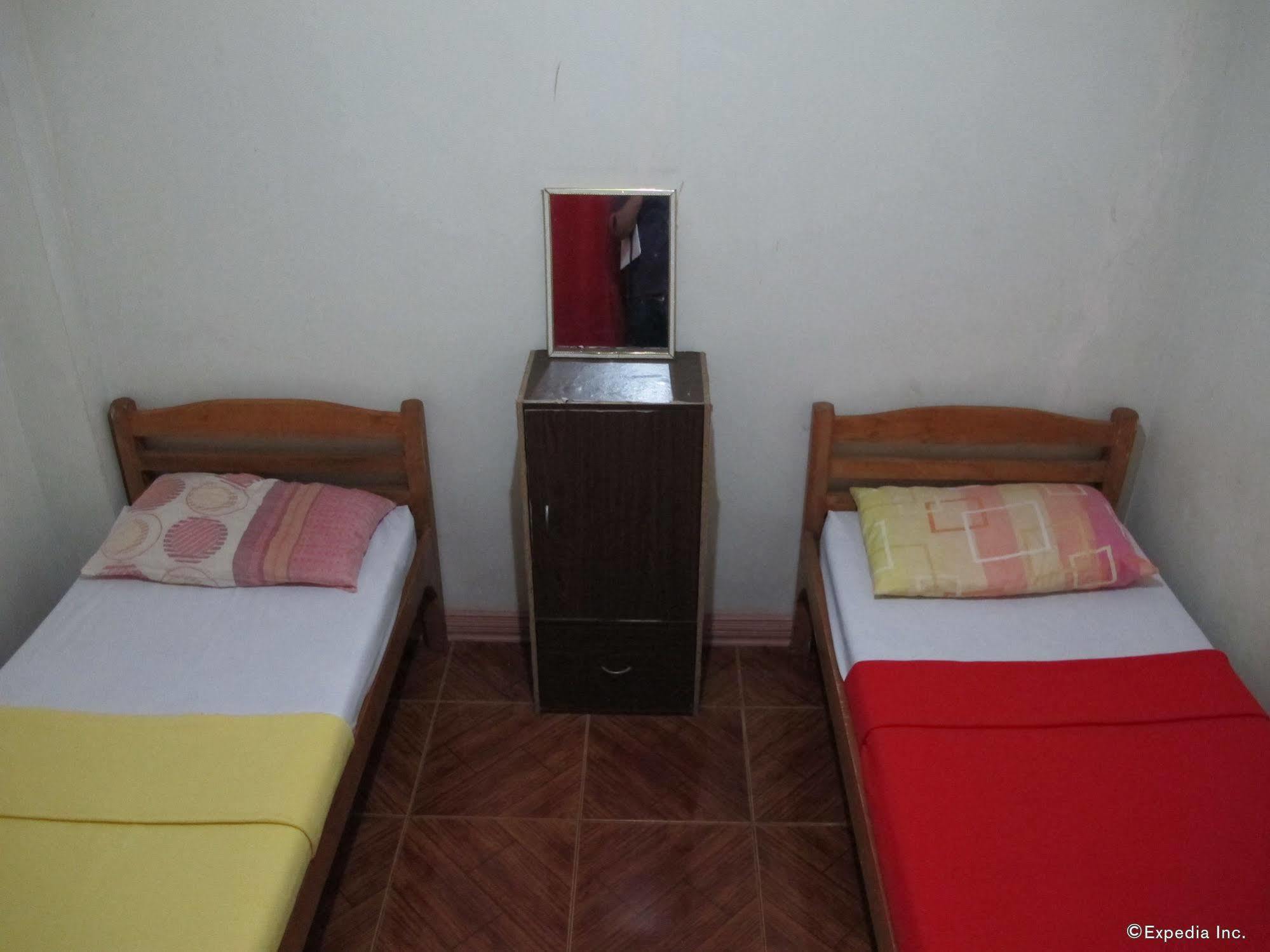 Pe're Aristo pensión Mandaue Exterior foto