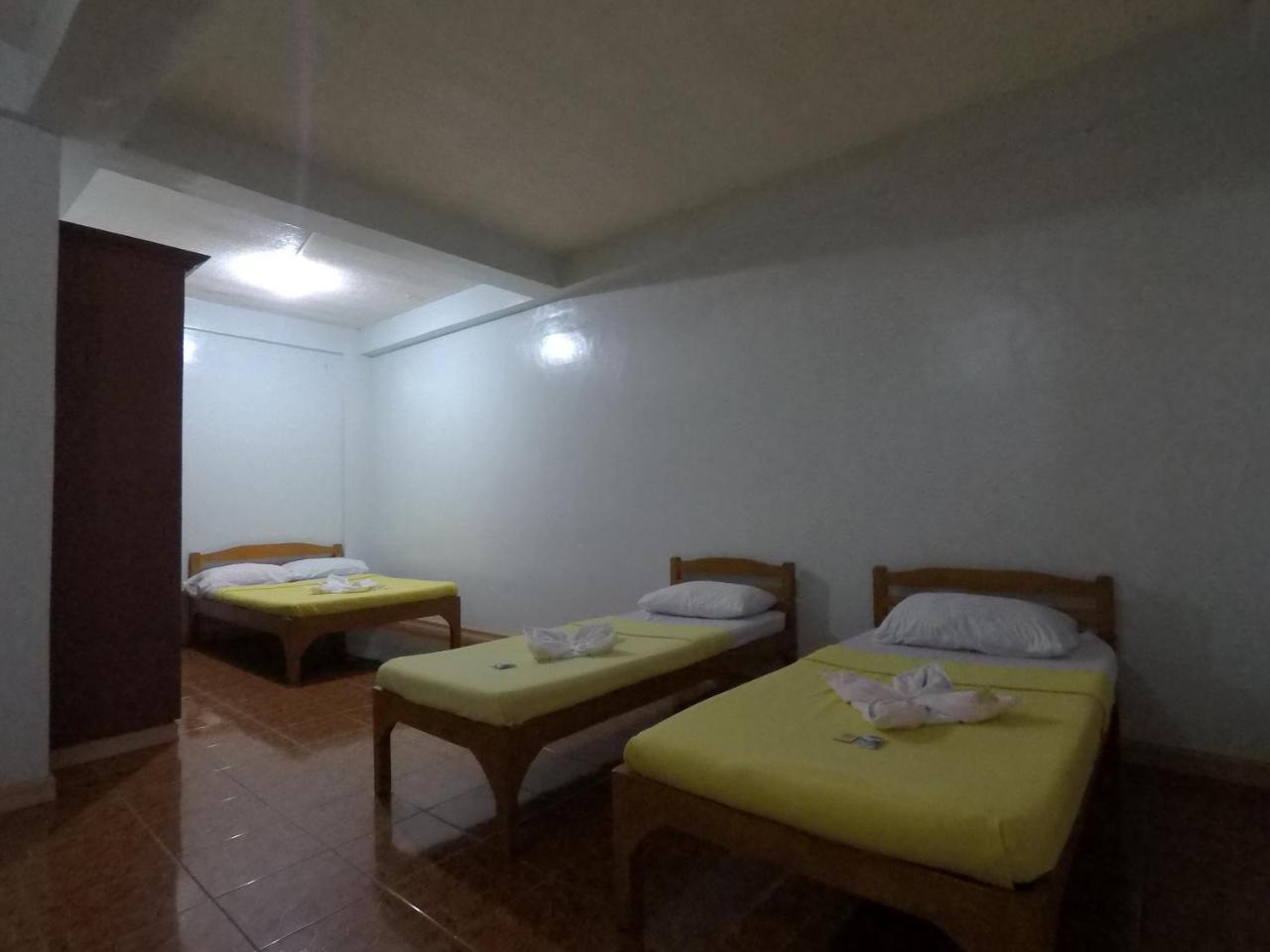 Pe're Aristo pensión Mandaue Exterior foto