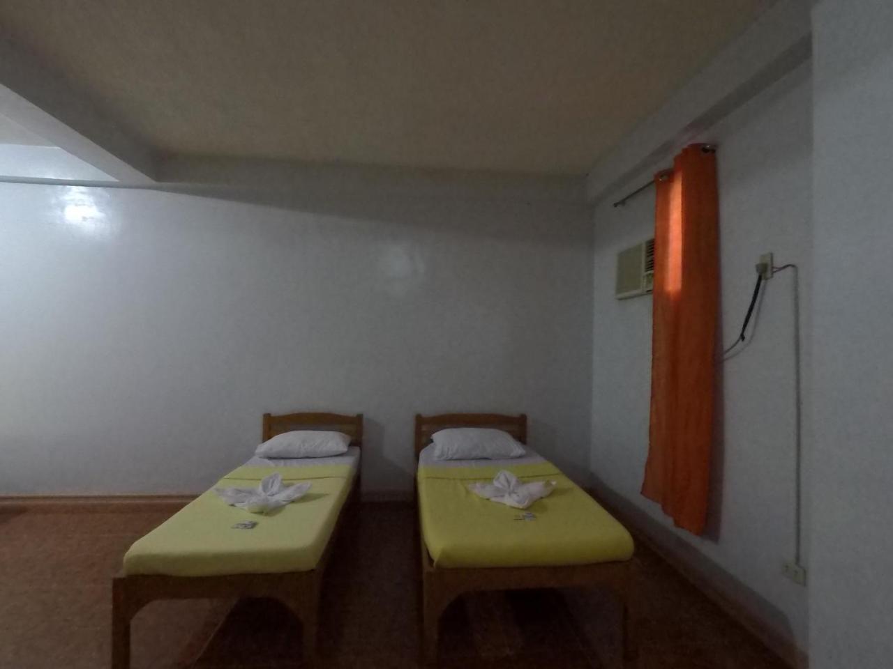 Pe're Aristo pensión Mandaue Exterior foto