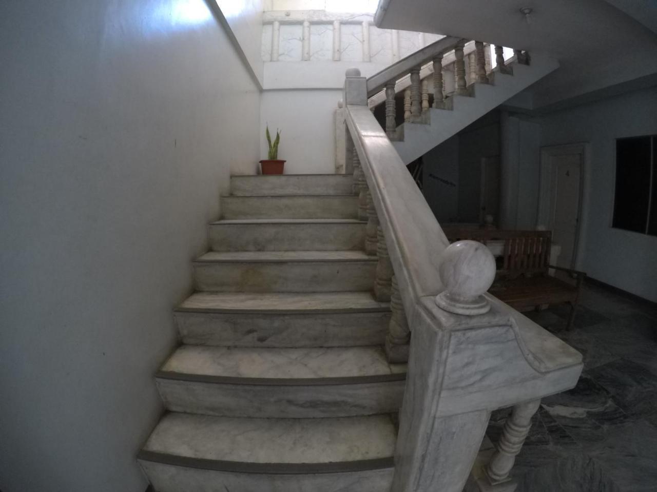 Pe're Aristo pensión Mandaue Exterior foto